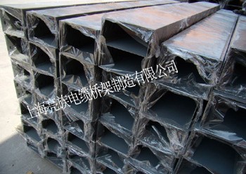 如何提高生產(chǎn)防火槽式電纜橋架自動(dòng)化強(qiáng)度？